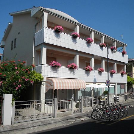 Hotel Eliani Grado Exterior photo